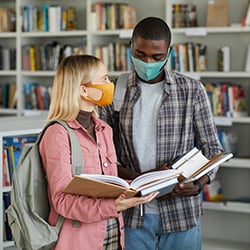 campus-bookstore-students