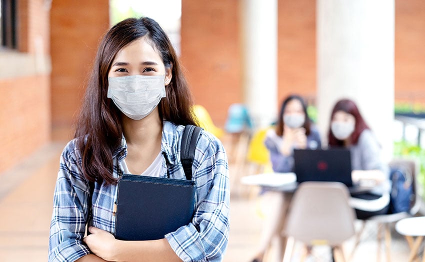 student-with-mask